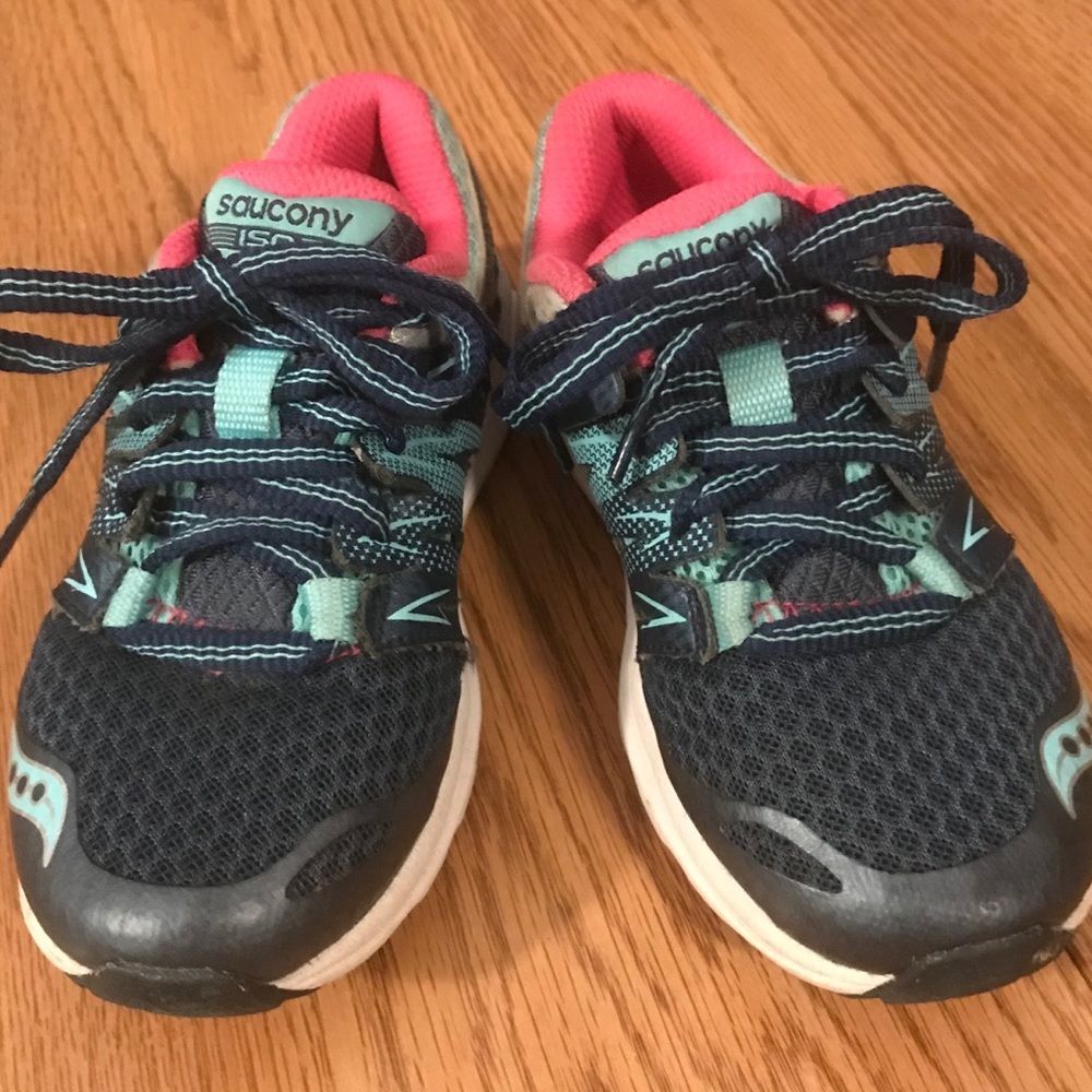 Girls Saucony Zealot Sneaker Sz 10-1/2 M